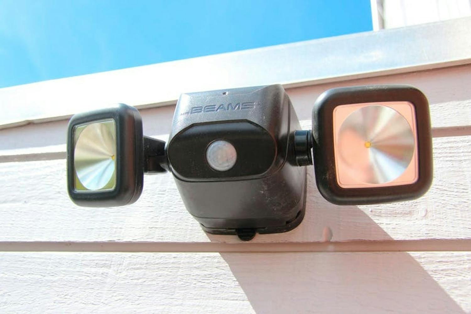 Utelamper: Mr Beams, LED Security Light Dual Head Utelamper: Mr Beams, LED Security Light Dual Head